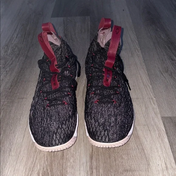 Nike LeBron 15 Black and White with Red Accents - Picture 2 of 6